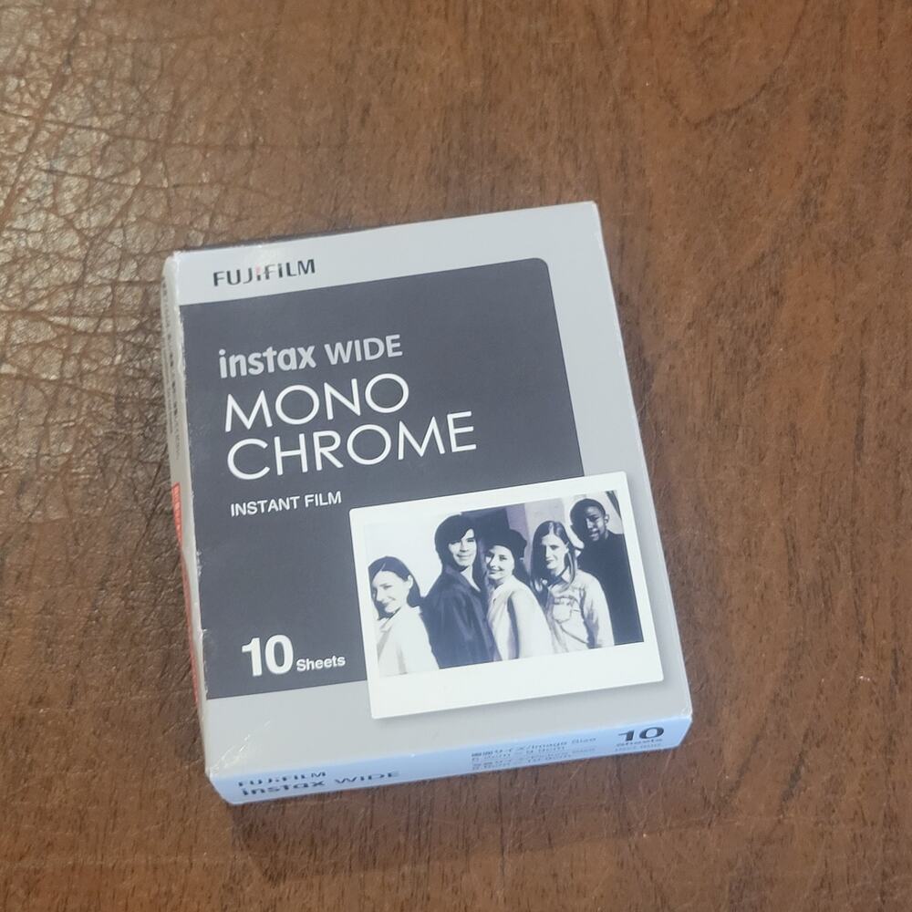 Fujifilm Instax Mini Monochrome Instant Film 10 Sheets New, sealed